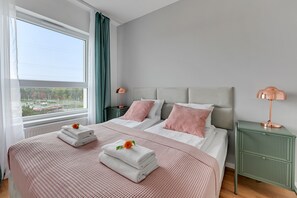 Appartamento Deluxe, 1 camera da letto, vista città | 1 camera, ferro/asse da stiro, Wi-Fi gratuito