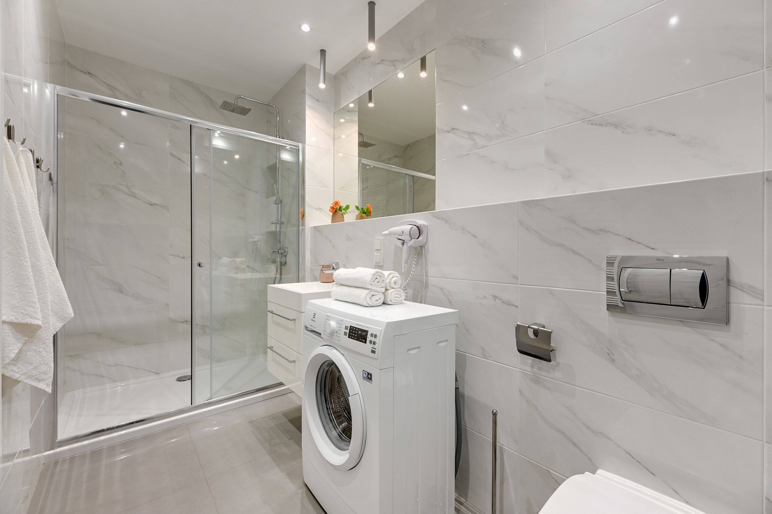 Deluxe-Apartment, 1 Schlafzimmer, Stadtblick | Badezimmer | Dusche