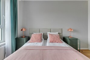 Apartamento luxo, 1 quarto, vista para a cidade | 1 quarto, ferros/tábuas de passar roupa, Wi-Fi de cortesia