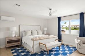 3 bedrooms, desk, iron/ironing board, free WiFi