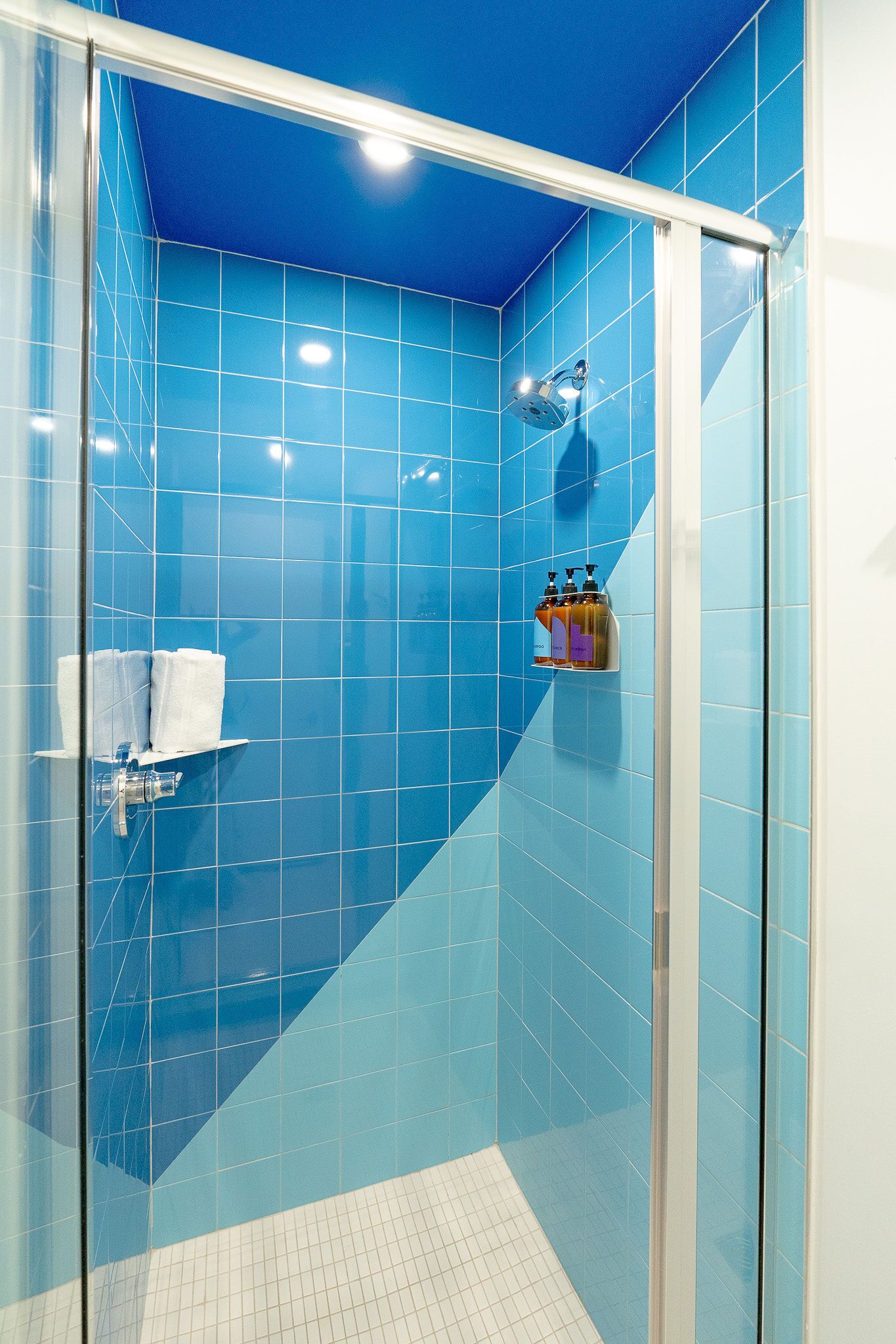 room 213: classic queen | bathroom | hair dryer, towels, soap, shampoo