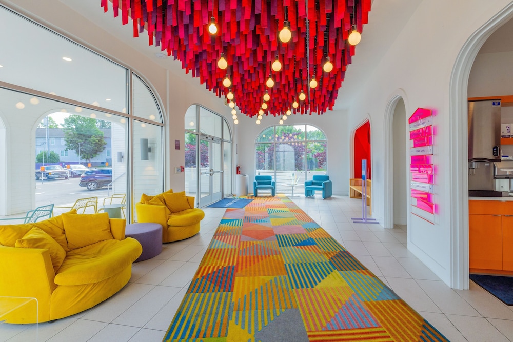 The Gallatin Hotel by null