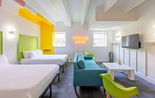 Hypo-allergenic bedding, soundproofing, free WiFi, bed sheets