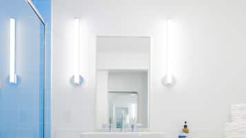 Einzelzimmer | Badezimmer | Haartrockner, Handtücher, Seife, Shampoo