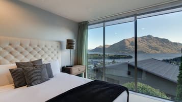 5 slaapkamers, een strijkplank/strijkijzer, wifi, beddengoed