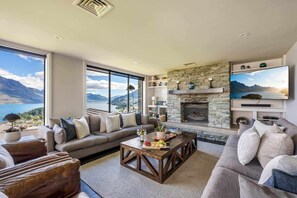 TV, fireplace, offices - Limerick Lane | Lake Views, BBQ, Fireplace, A/C. (Queenstown)