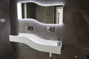 Hair dryer, towels - Villa Vagabundo with Pool (Zaton)