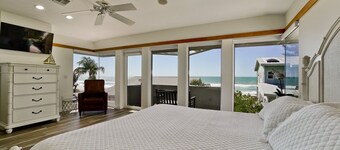  GLORIOUS DAZE Beach House POOL! SPA! GOLFCART! ELEVATOR! PUTTING GREEN!