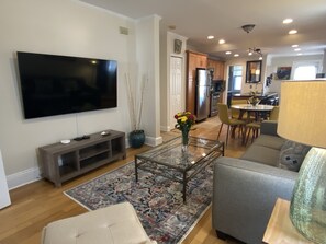 TV, fireplace