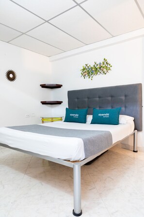 Hypo-allergenic bedding, desk, laptop workspace, free WiFi - Ayenda Guadalupe Neiva (Neiva)