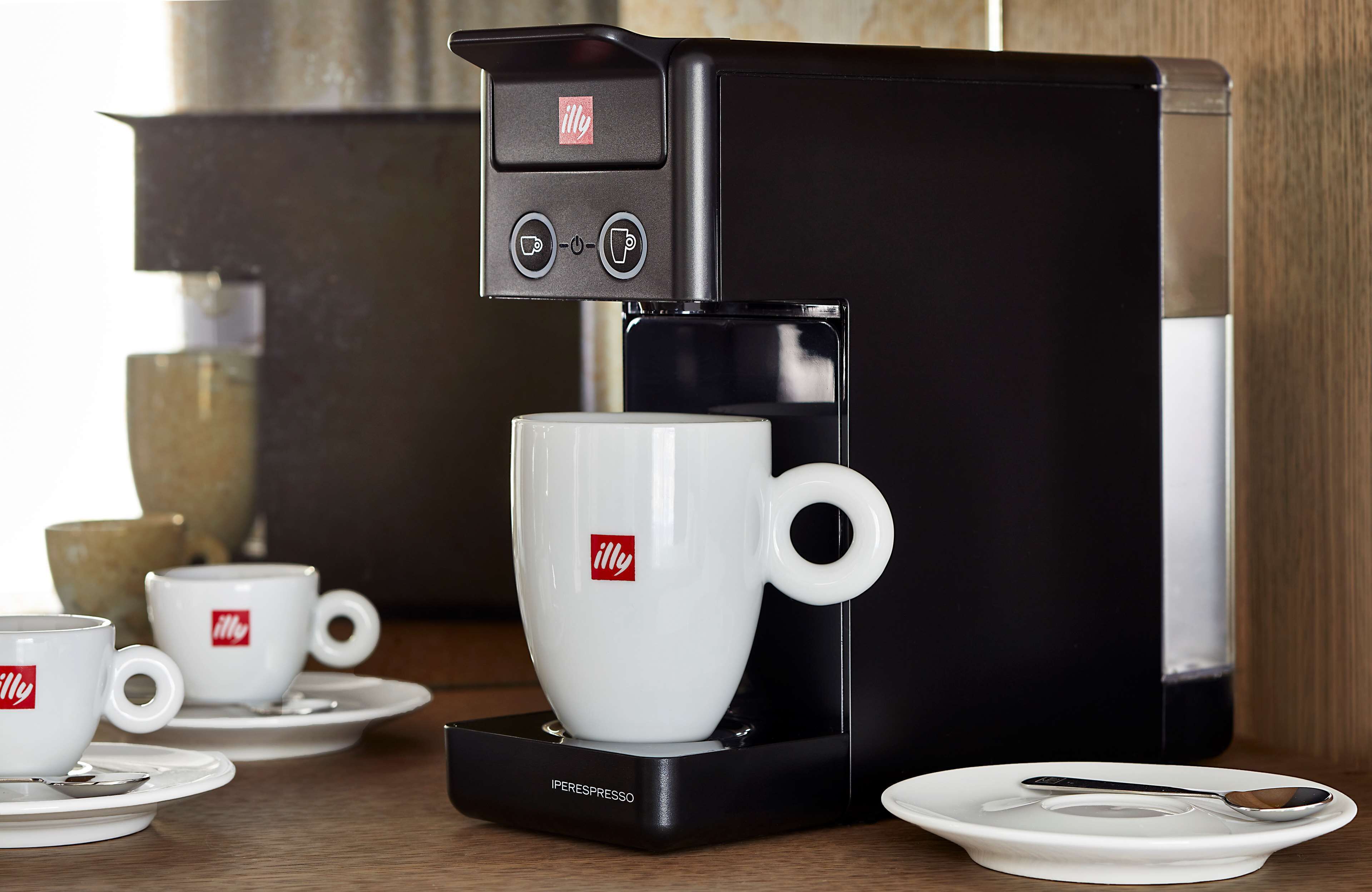 daily full breakfast for a fee