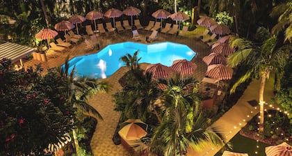 Hampton by Hilton Grand Cayman Seven Mile Beach