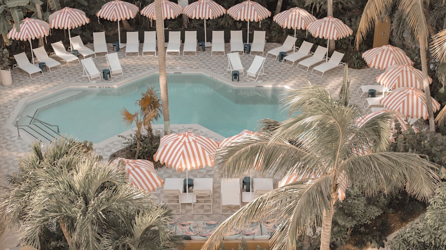 Hampton by Hilton Grand Cayman Seven Mile Beach