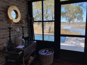 Interior - Water views & only 2 miles to downtown  (Charleston)