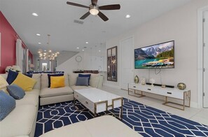 Smart-TV, Videospiele, Tischfußball, Bücher