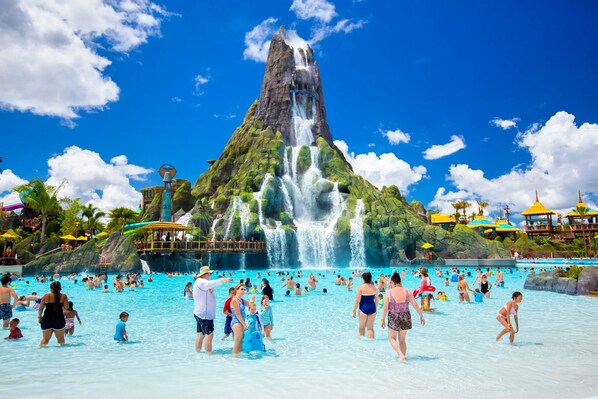 Innenpool, Außenpool