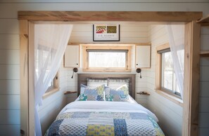 1 chambre, bureau, lit parapluie, Wi-Fi