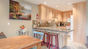 Unclassified image, 4 of 38, button - Alpine Villa Condominiums by Alpine Lodging Sun Valley (Ketchum)