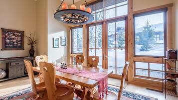 Nhà liên kế, 3 phòng ngủ | Bếp riêng | Dụng cụ nấu nướng/bát dĩa/dao nĩa