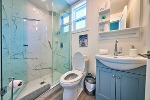 Douche, serviettes fournies