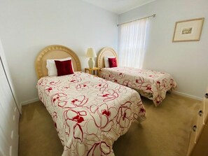 4 Schlafzimmer, Bügeleisen/Bügelbrett, WLAN, Bettwäsche