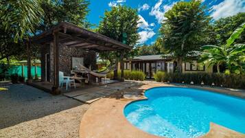 Alberca al aire libre