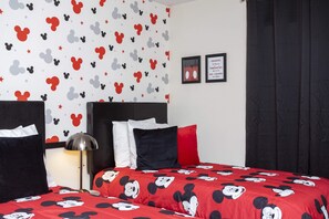 4 habitaciones, cuna de viaje, wifi gratis y ropa de cama 