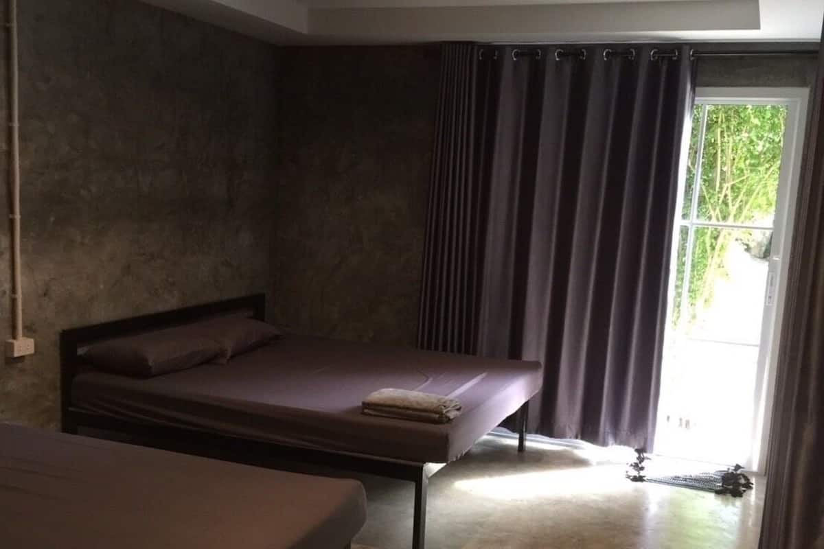 Family Loft | Hypo-allergenic bedding, individually decorated, free WiFi, bed sheets