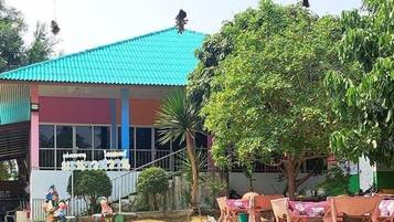 Fachada del alojamiento