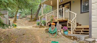Family-Friendly 'Forest Cabin' w/ Hot Tub