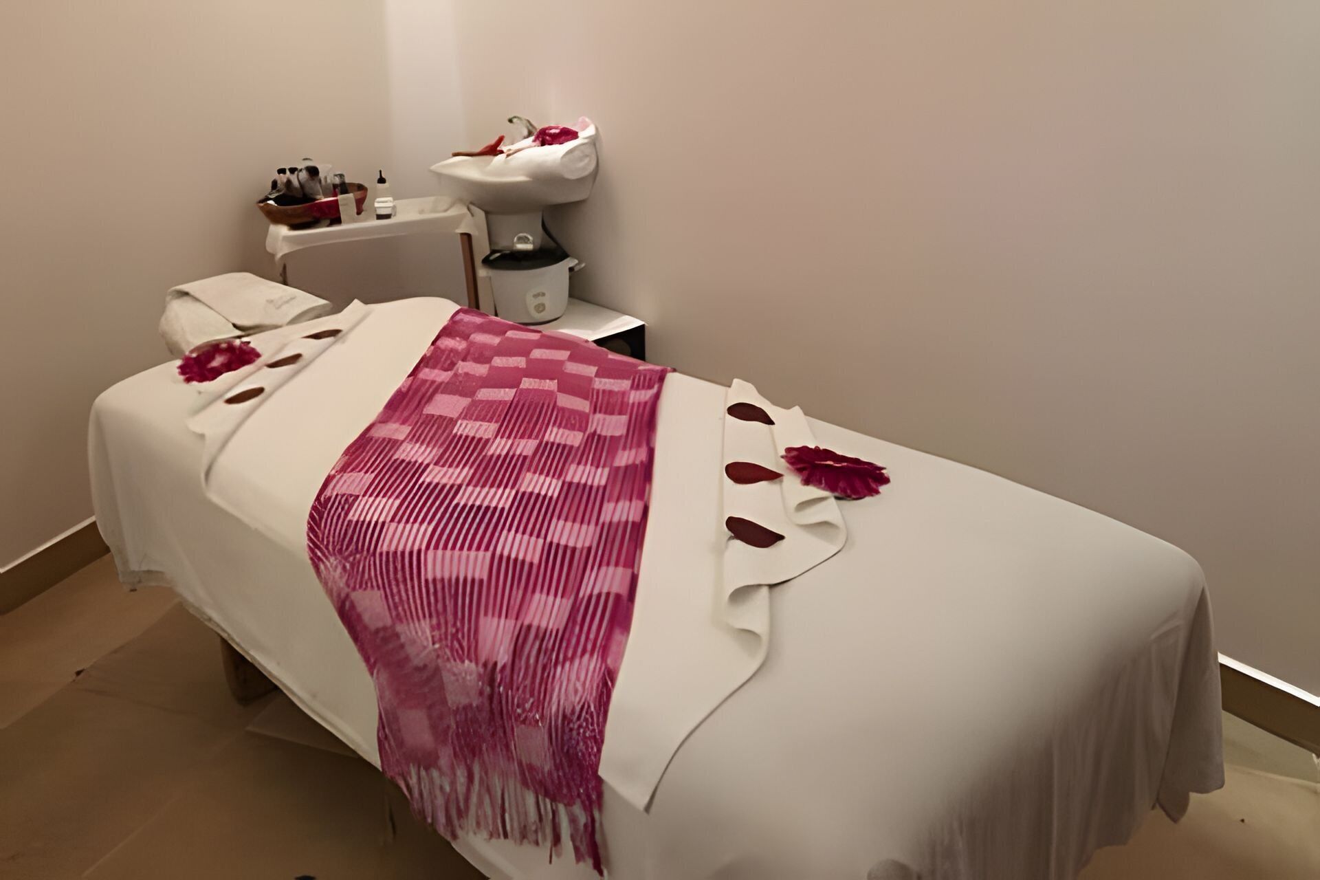 Apartment | Spa | Hot stone massages, sports massages, massages