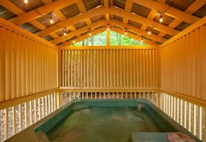 Tina de hidromasaje interior