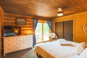 5 Schlafzimmer, Schreibtisch, Bügeleisen/Bügelbrett, Reisekinderbett