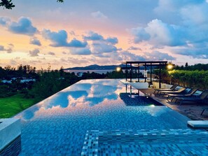 Infinity-Pool, Pool auf dem Dach