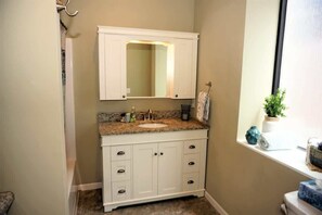 Douche, sèche-cheveux