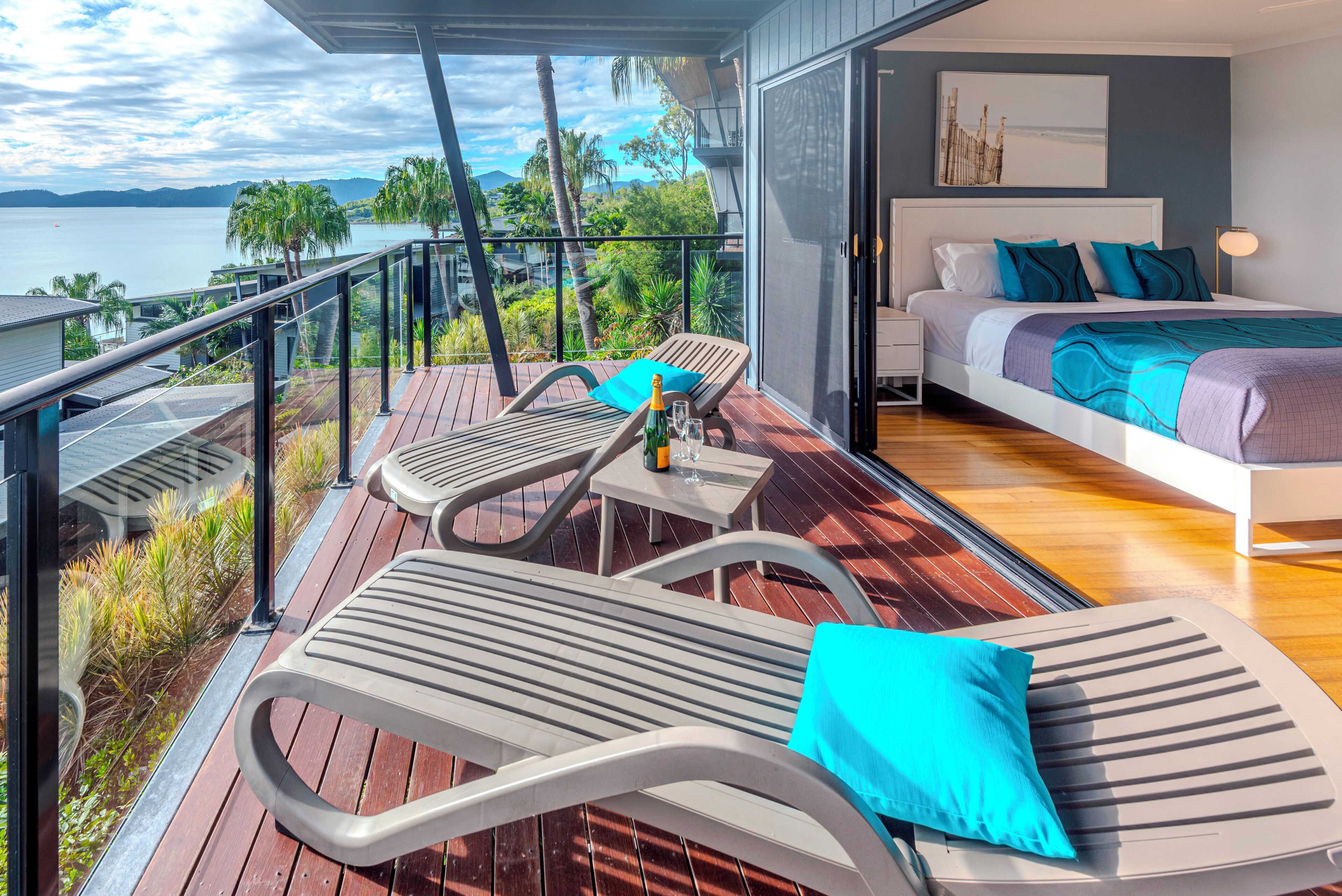 2 bedrooms, iron/ironing board, travel cot, WiFi