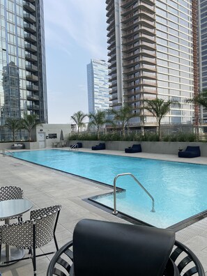 Ulkouima-allas, katolla sijaitseva uima-allas