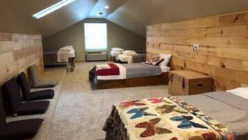 6 bedrooms, WiFi, bed sheets