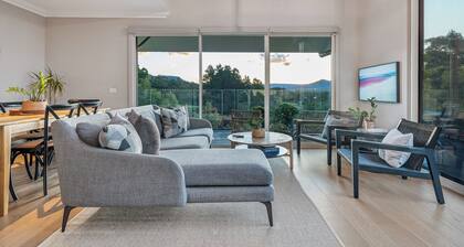Ralphie’s - 2 bed 2 bath with panoramic views
