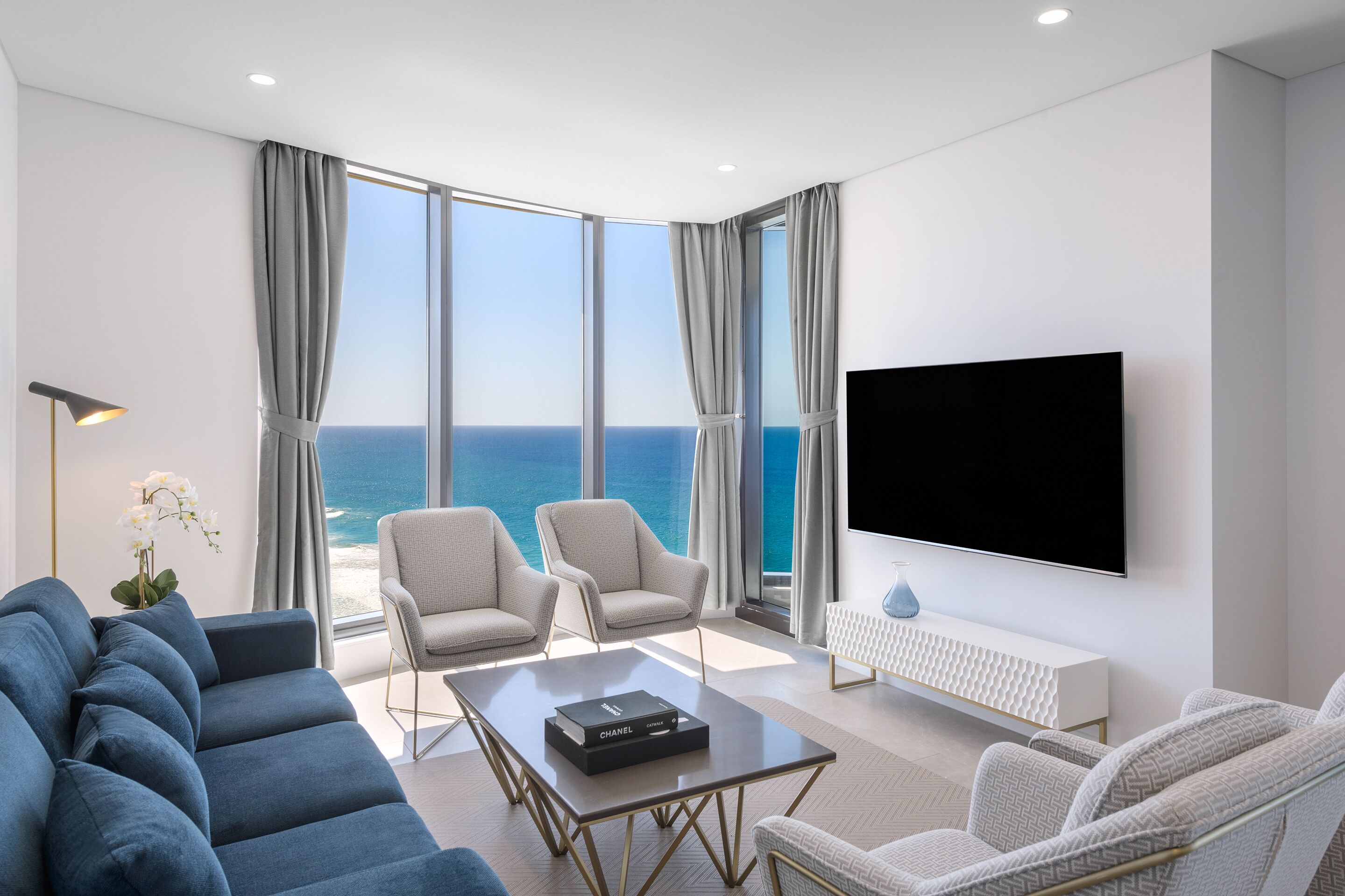 Meriton Suites Surfers Paradise — image 13