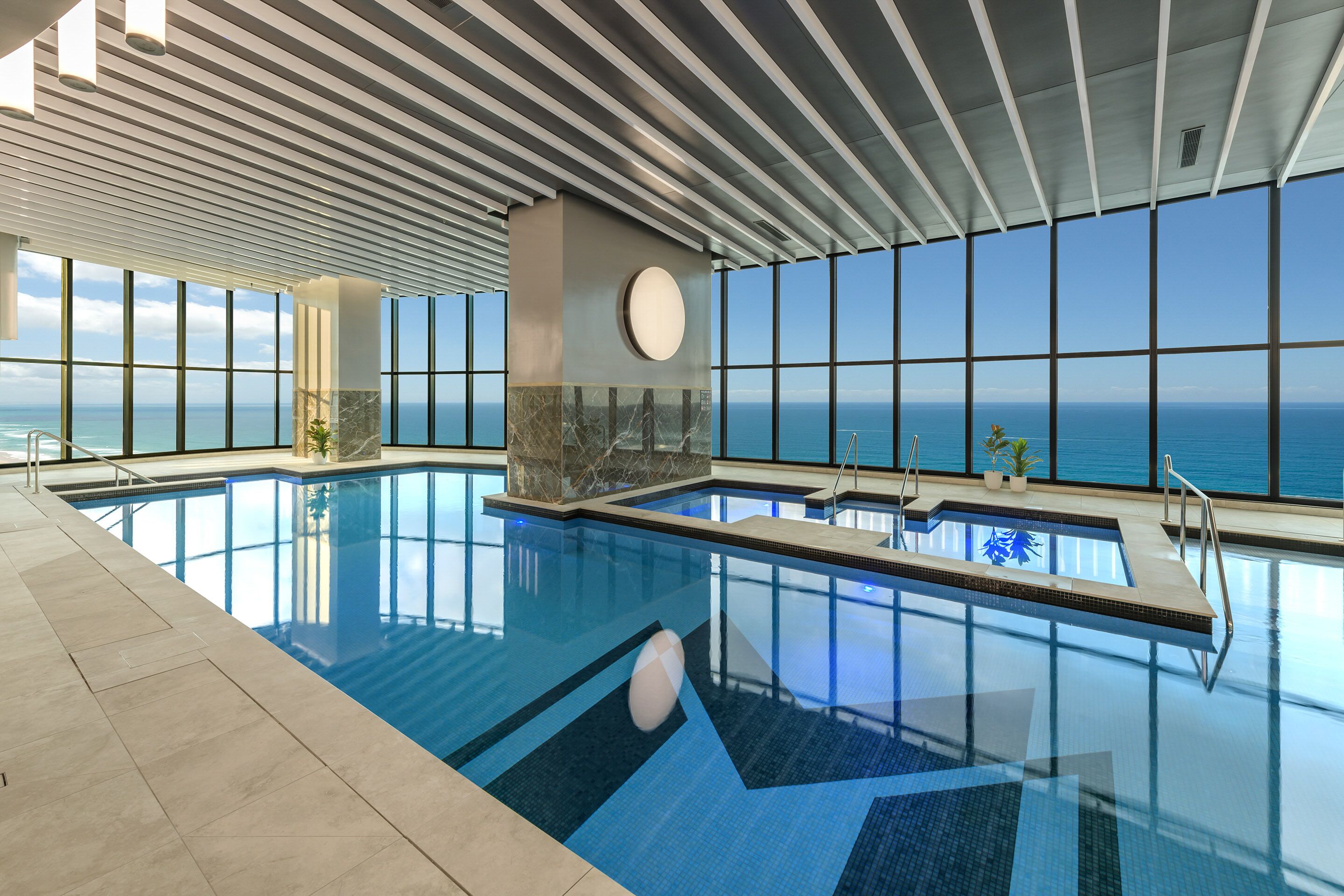 Meriton Suites Surfers Paradise — image 5