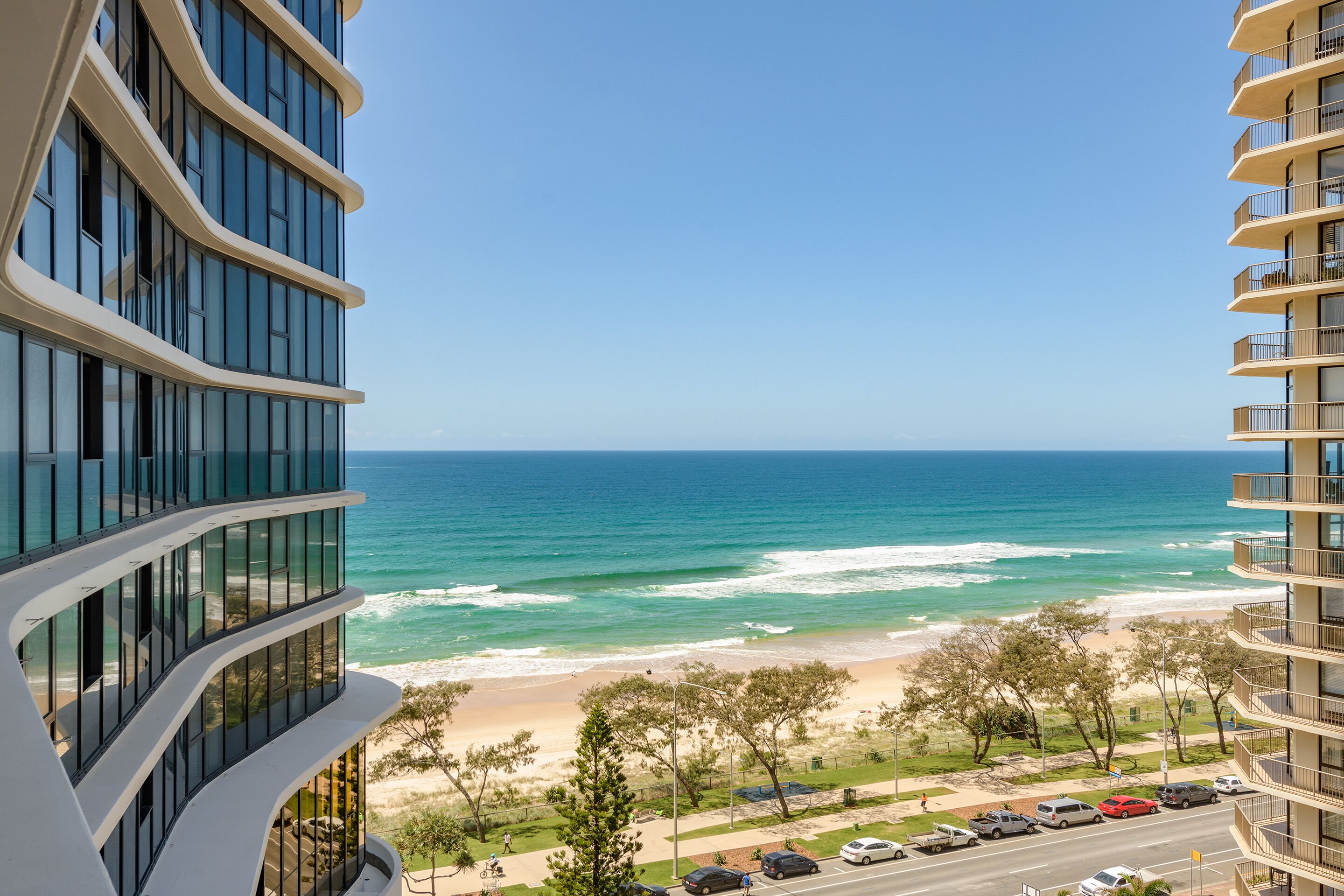 Meriton Suites Surfers Paradise — image 14