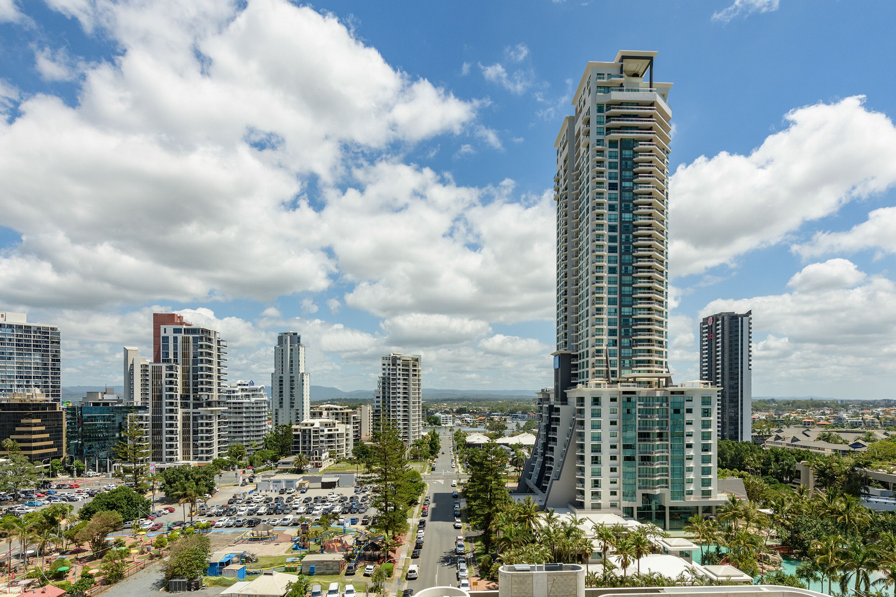 Meriton Suites Surfers Paradise — image 23