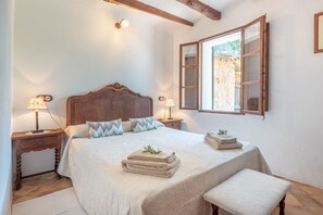 3 habitaciones, tabla de planchar con plancha y wifi gratis 