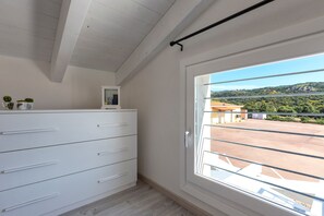 Interior - Holiday Apartment “Sa Domo Mea Isola Rossa” with Sea View and Air Conditioning (Isola Rossa)