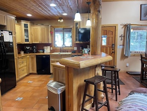 Oven, stovetop, dishwasher, coffee/tea maker