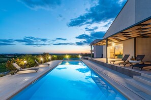 Pool - Villa Descansa (Nin)