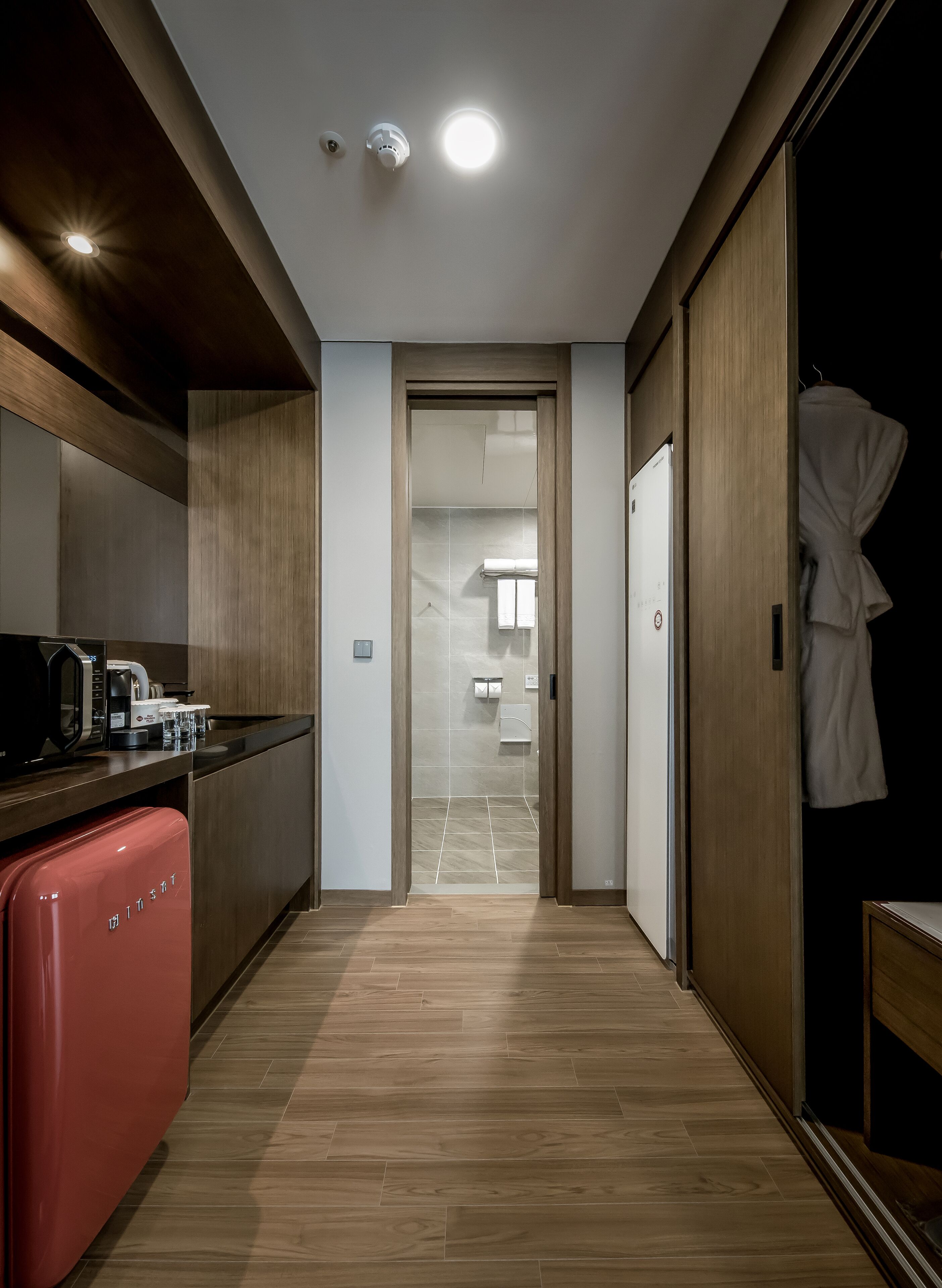 traditional suite, multiple beds, non smoking (3 mats) | 1 bedroom, free wifi, bed sheets