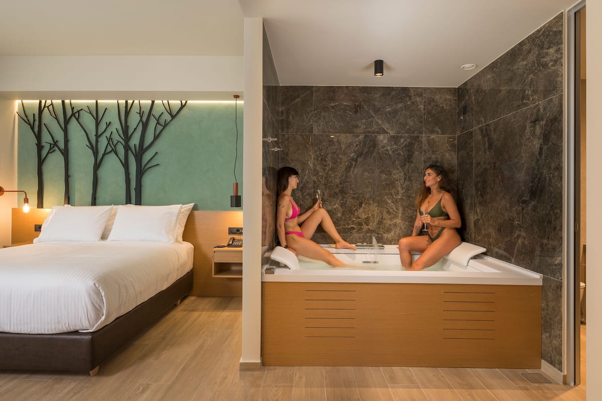 Junior Studio Suite (with single sofa bed) | Bộ đồ giường kháng dị ứng, minibar với thức ăn, đồ uống miễn phí 
