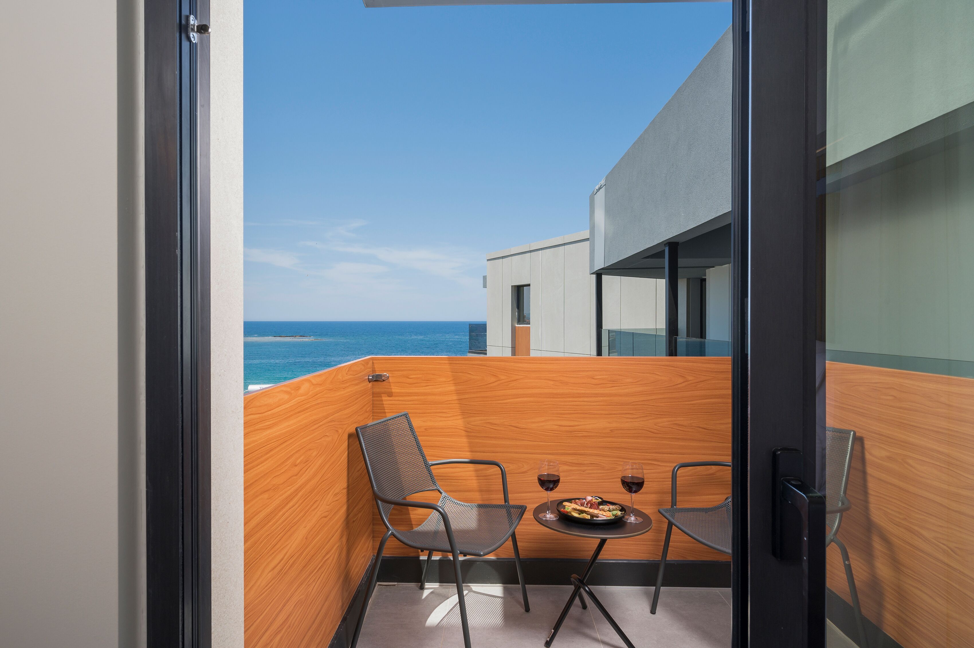 comfort double room | 1 bedroom, hypo-allergenic bedding, free minibar items, in-room safe